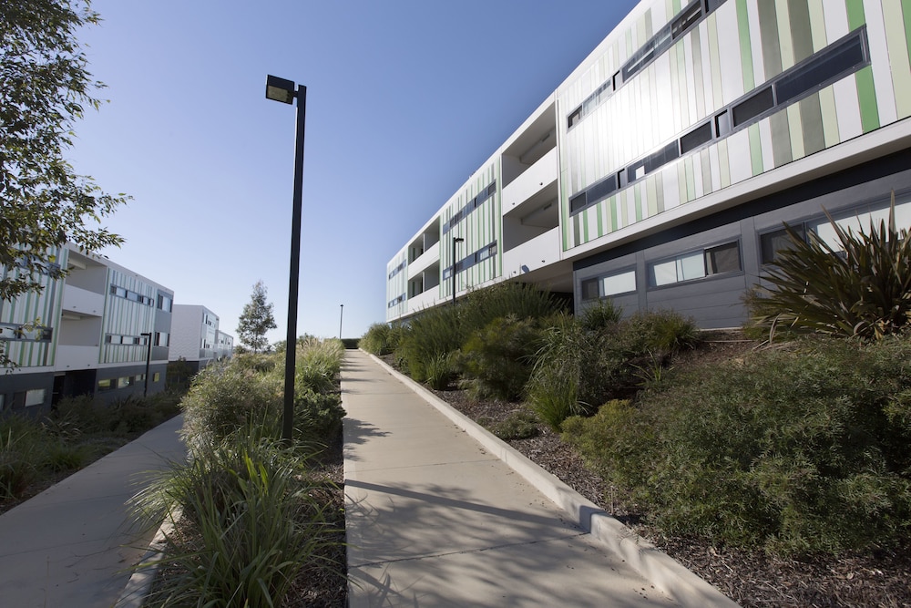 Western Sydney University Village - Campbelltown Campus - Accommodation NSW